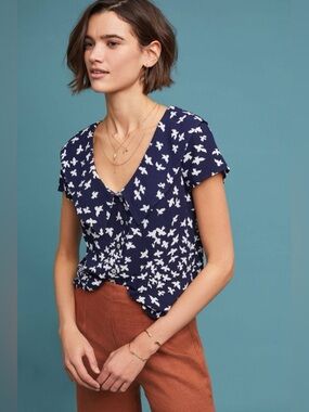 Maeve by Anthropologie Navy and White Bird-Print Short Sleeve Blouse